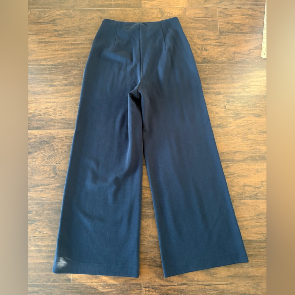 Sweaty Betty high waisted wide leg sweat pants Sz 8-10 - Picture 3 of 9
